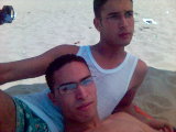 avec 1 ami a la plage